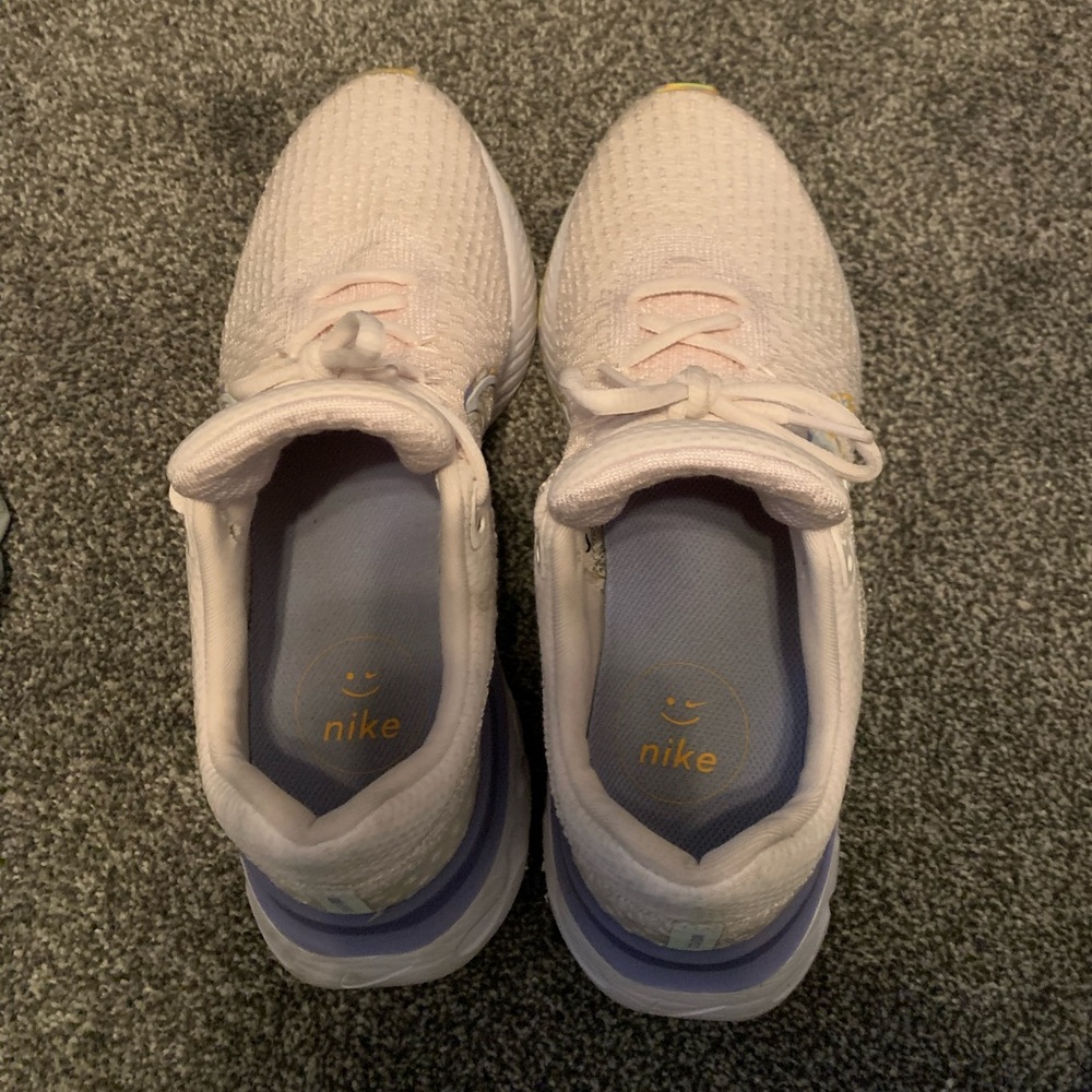 Women’s Nike 9.5